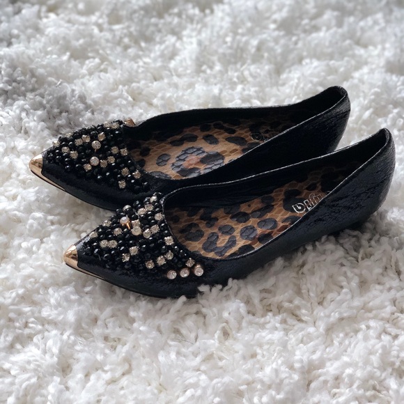 Flat shoes with stones and studs - Picture 2 of 7